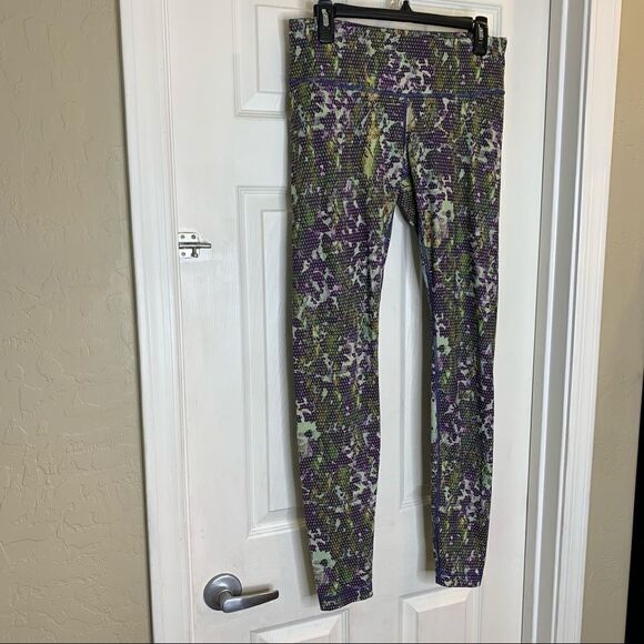 Lululemon Wunder Under Pant Full-On Luxtreme 
Floral Sports Backdrop Iris Flower - Picture 5 of 9